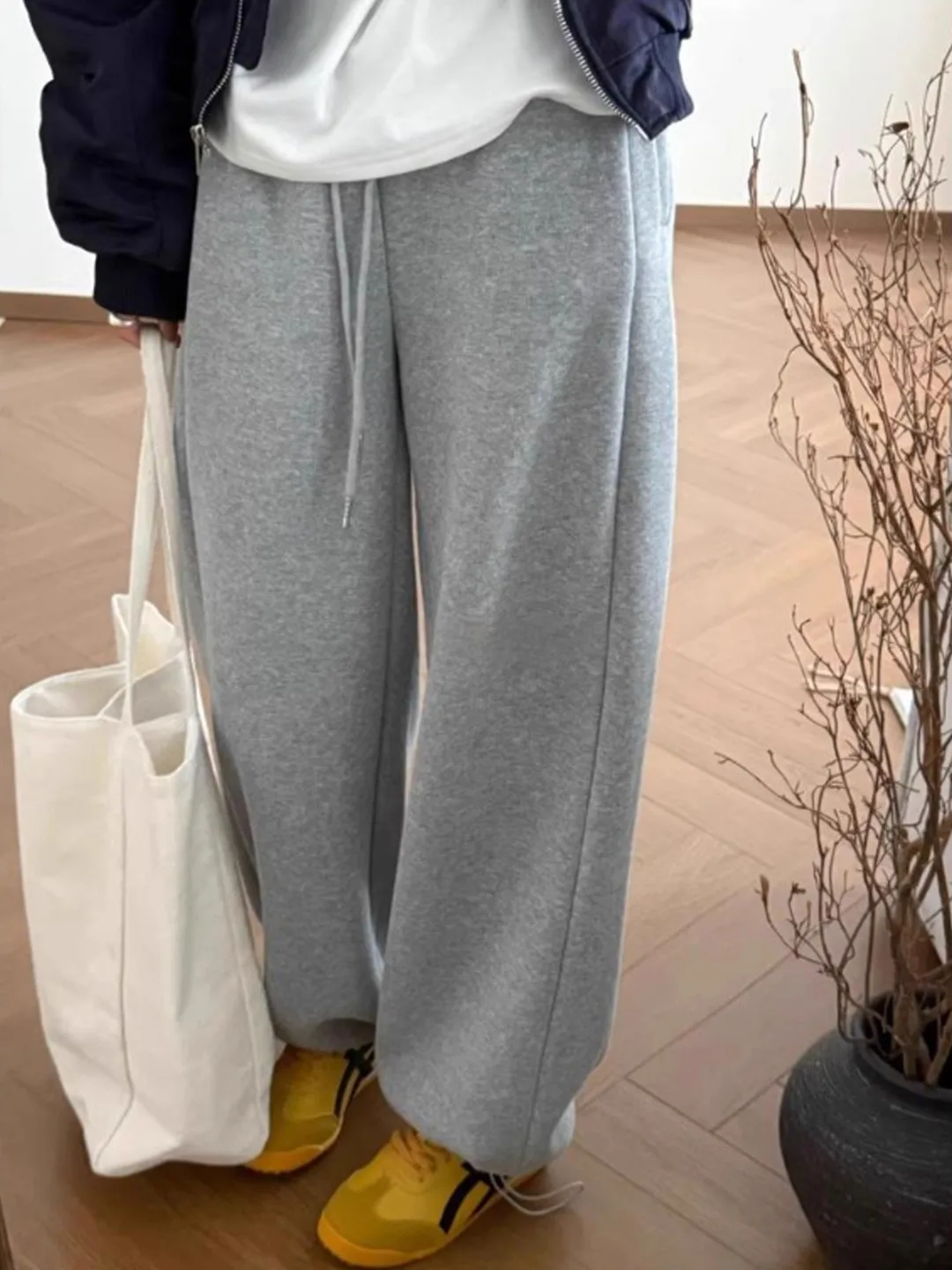 

plus Size Women's Fleece Lined Thickened Straight Leg Casual Pants Autumn Winter Loose Slimming Versatile High Waist Wide Leg...