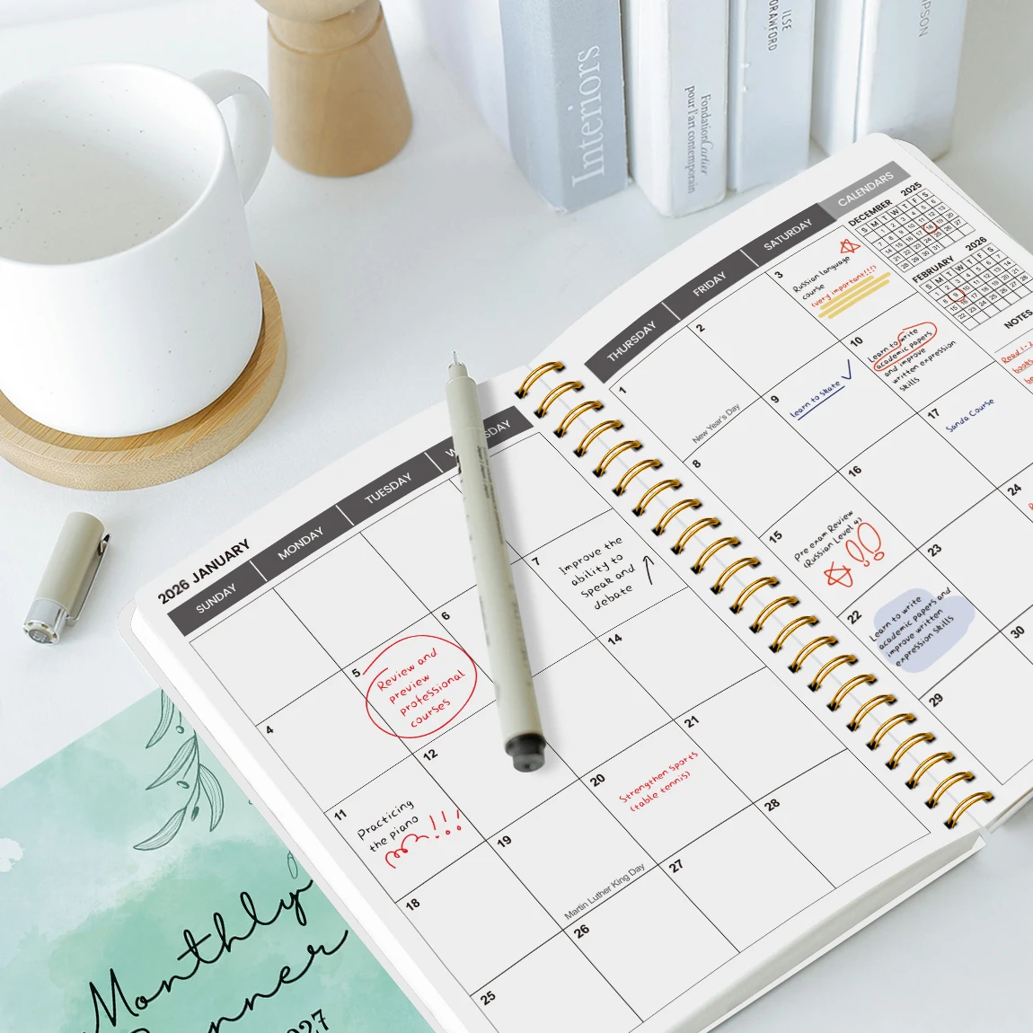 2026-2027 مخطط أسبوعي وشهري A5 – يناير 2026 إلى ديسمبر 2027 منظم حلزوني مع التقويم والملاحظات واللوازم المدرسية والمكتبية