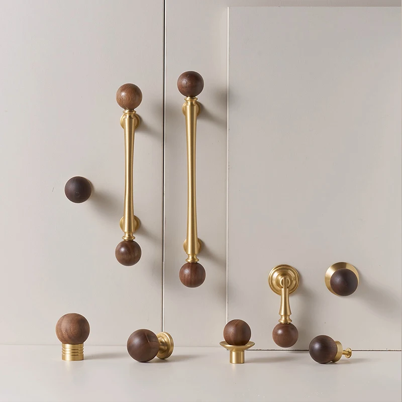 YM Luxury Walnut Brass Pendant Cabinet Handles Vintage European Wardrobe Kitchen Cupboard Door Knobs Hardware for Furniture