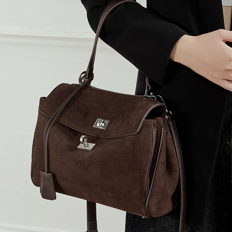 

Новая модная женская сумка-кроссбоди из кожи 2026 года: вместительная, стильная, для повседневного использования, на одно плечо, портативная