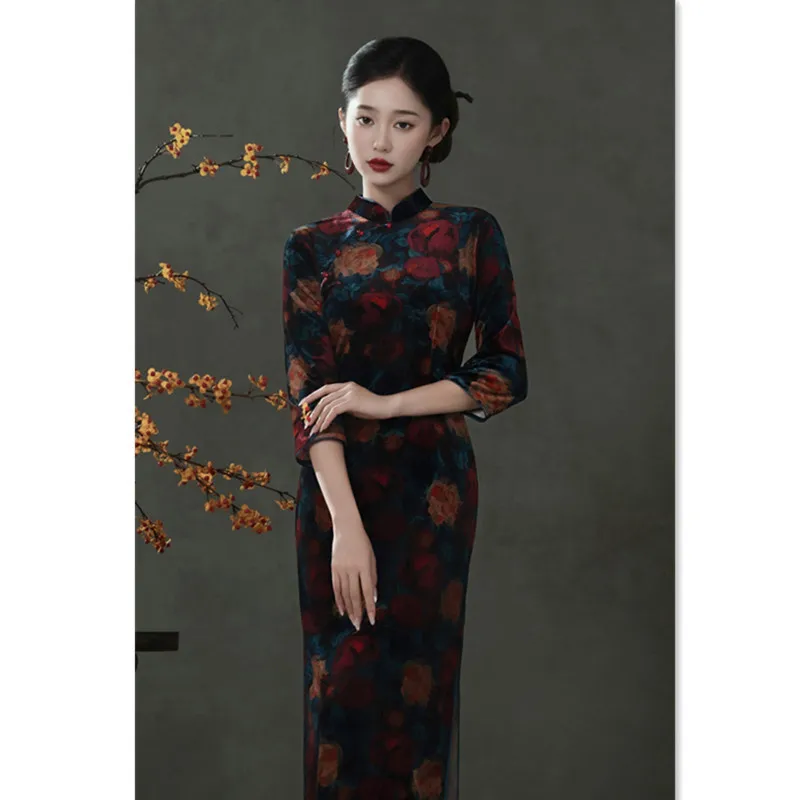 

Yourqipao Длинное бархатное Cheongsam в китайском стиле со средними рукавами, осень 2023, новый стиль, старое Шанхайское Ципао большого размера для среднего возраста