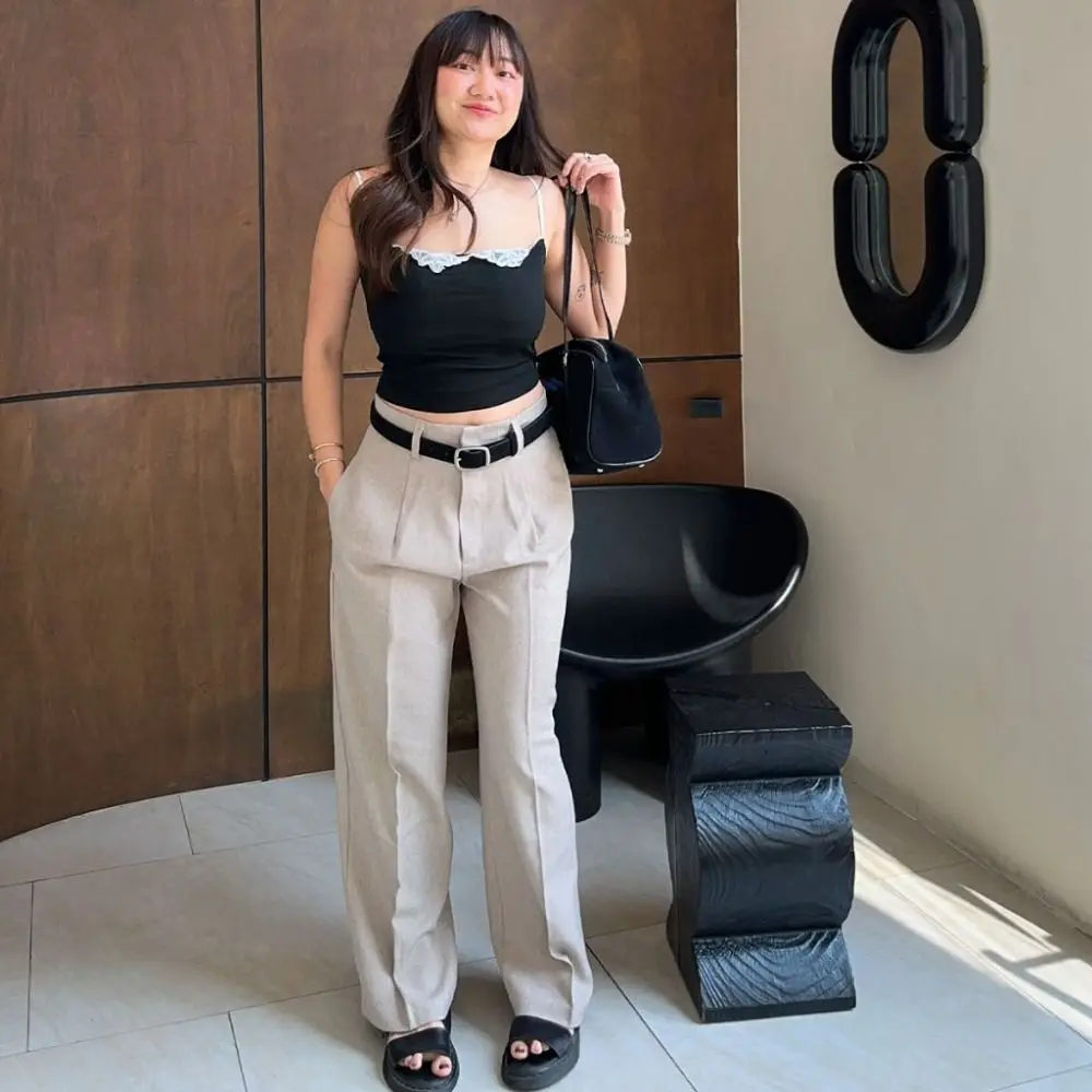 เข็มขัดหนังกลับตกแต่งกางเกงยีนส์เรียบง่าย หัวเข็มขัดสี่เหลี่ยมสีเงิน สไตล์เกาหลี สายคาดเอวหนัง PU แฟชั่นสำหรับตกแต่งกางเกง ผู้หญิง/เด็กผู้หญิง