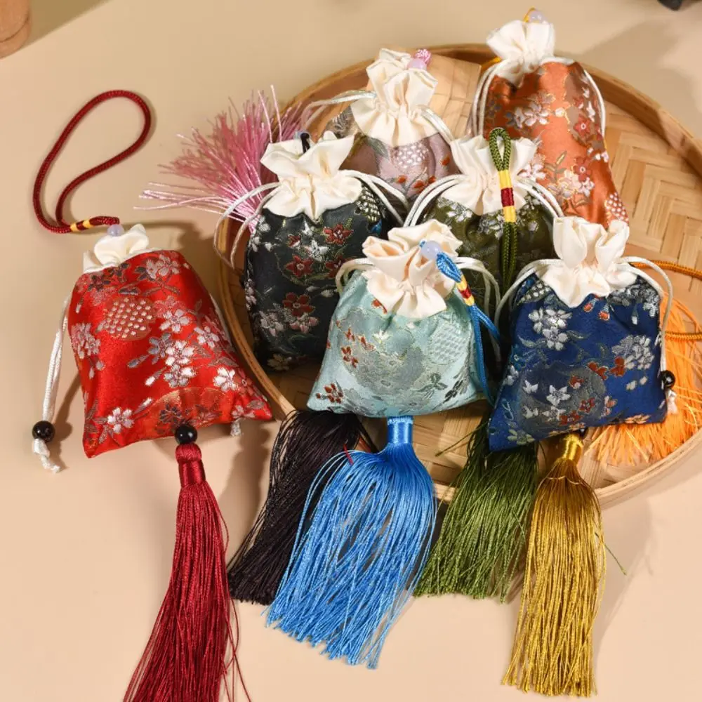 Petites poudres de voiture pour femmes, motif de fleurs, brocart, style chinois, sac de festival Vauxhall et Dragon Boat, rangement de bijoux