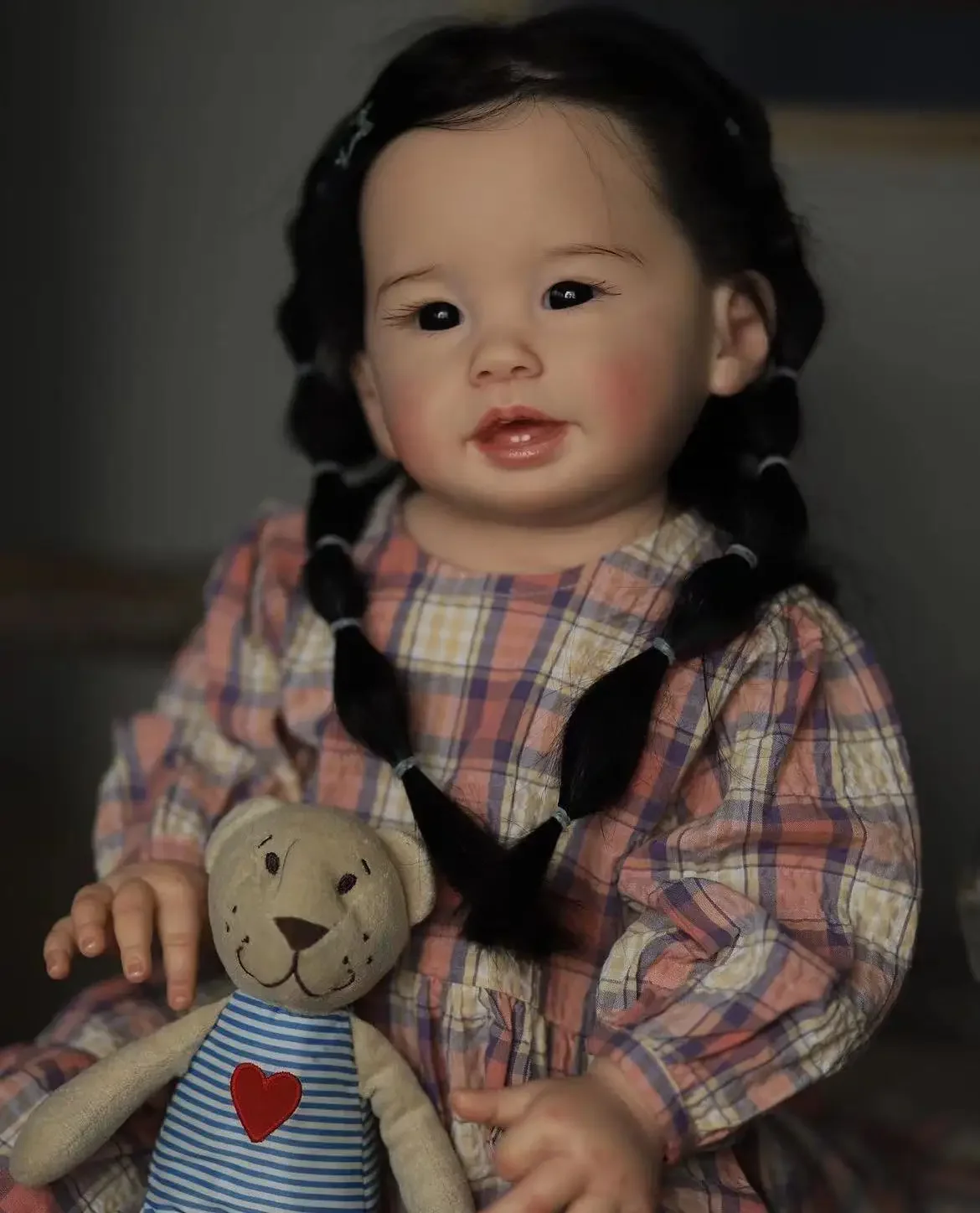 DLS aangepaste beperkte levering 70 cm herboren baby teegan groot meisje met handgeworteld hetzelfde haar met verschillende jurk