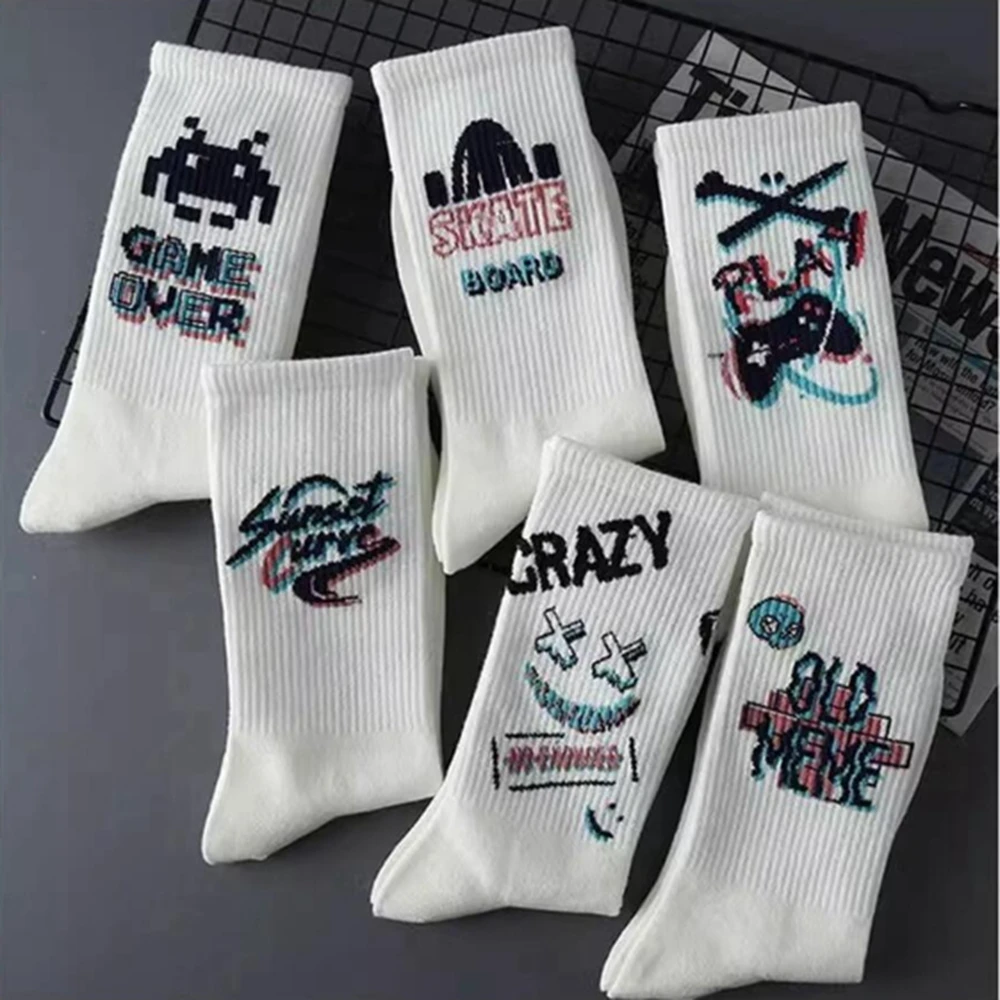 5 pairs of graffiti socks male Instagram tide with high appearance level student sports basketball stockings stockings tide