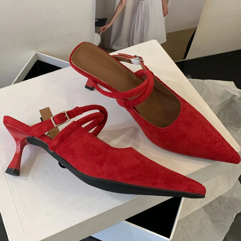 

Замшевые элегантные шлепанцы с острым носком, женские сандалии, модные летние новые туфли-лодочки на мелком каблуке, женские пикантные тапочки на высоком каблуке