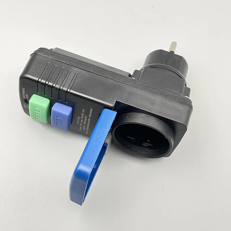 Germany Waterproof Earth leakage protection Adaptor Plug 16A/250V Residual Current Device With Clamshell Socket France, Russia