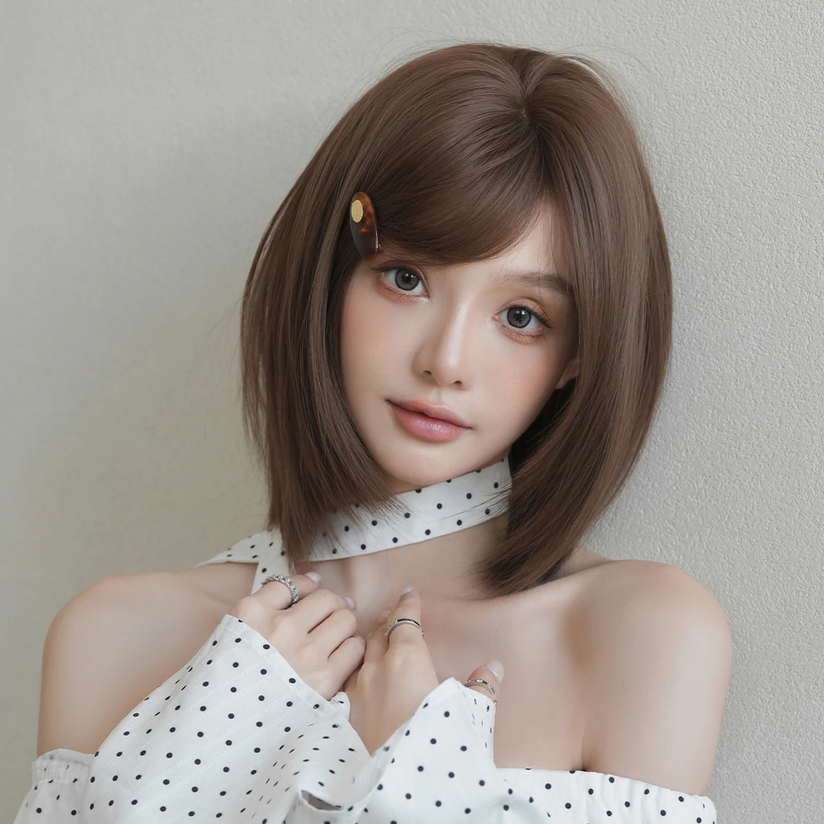 7JHH WIGS Short Straight Mocha Brown Wig for Women Synthetic Layered Heat-Resistant Modest Fashion Wear and Go Side Part Wigs