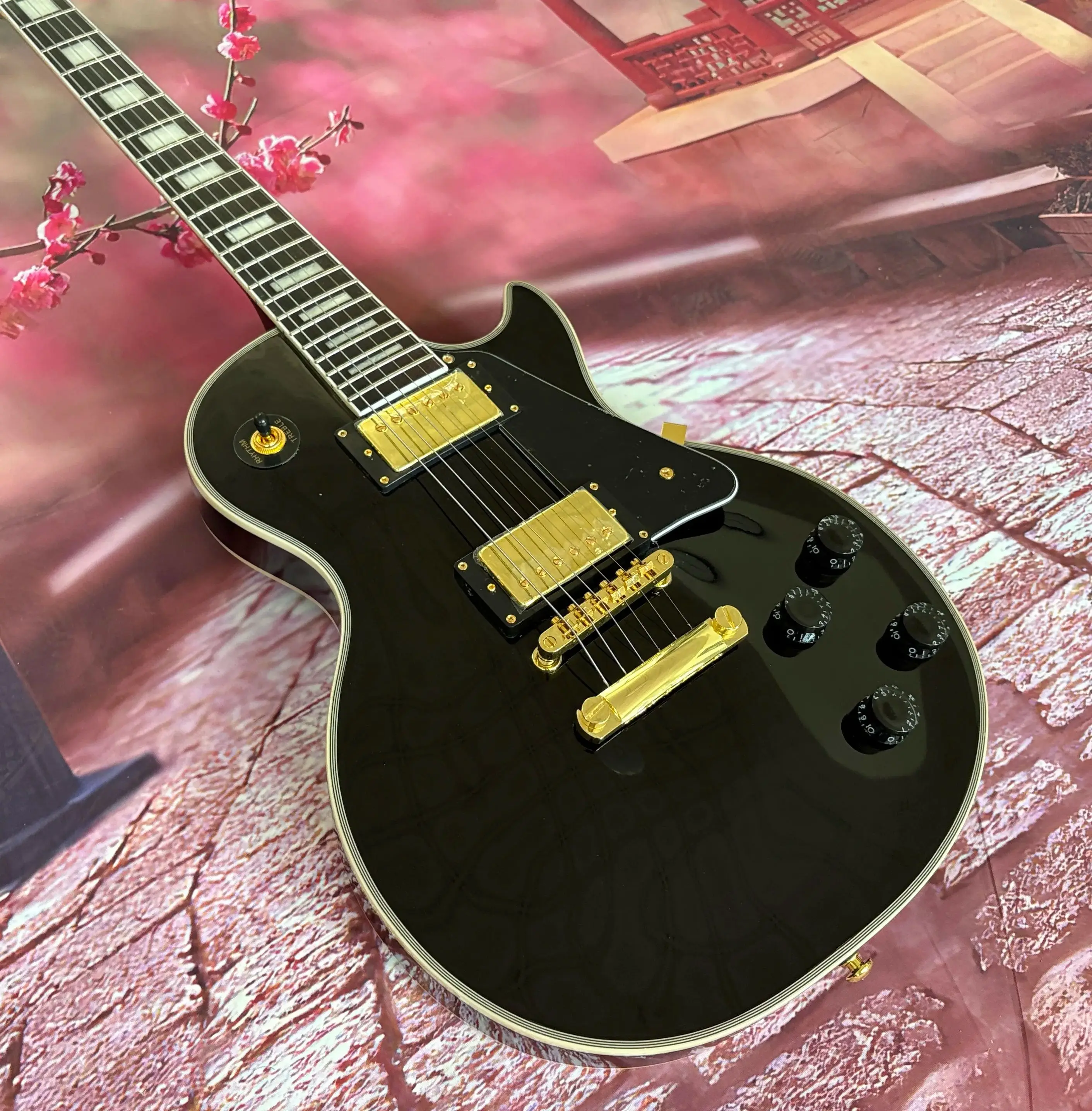 Vicers Black Lp Ele… - image