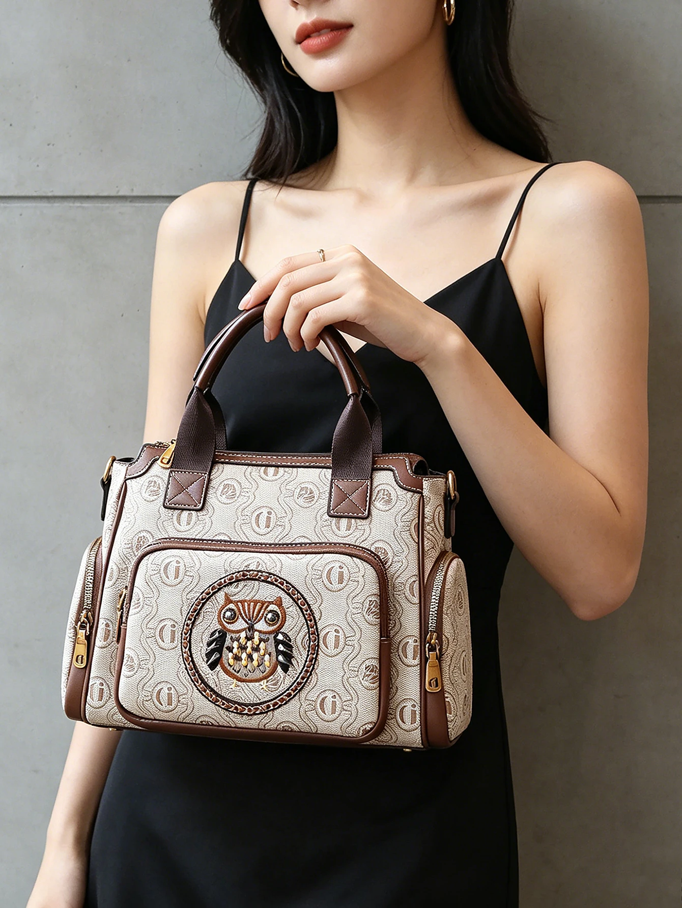 Fashion New Ladies Elegant Handbag 2026 vintage Reading Owl Handbag Female Classic Print Contrast Stitching Large Capacity Commu