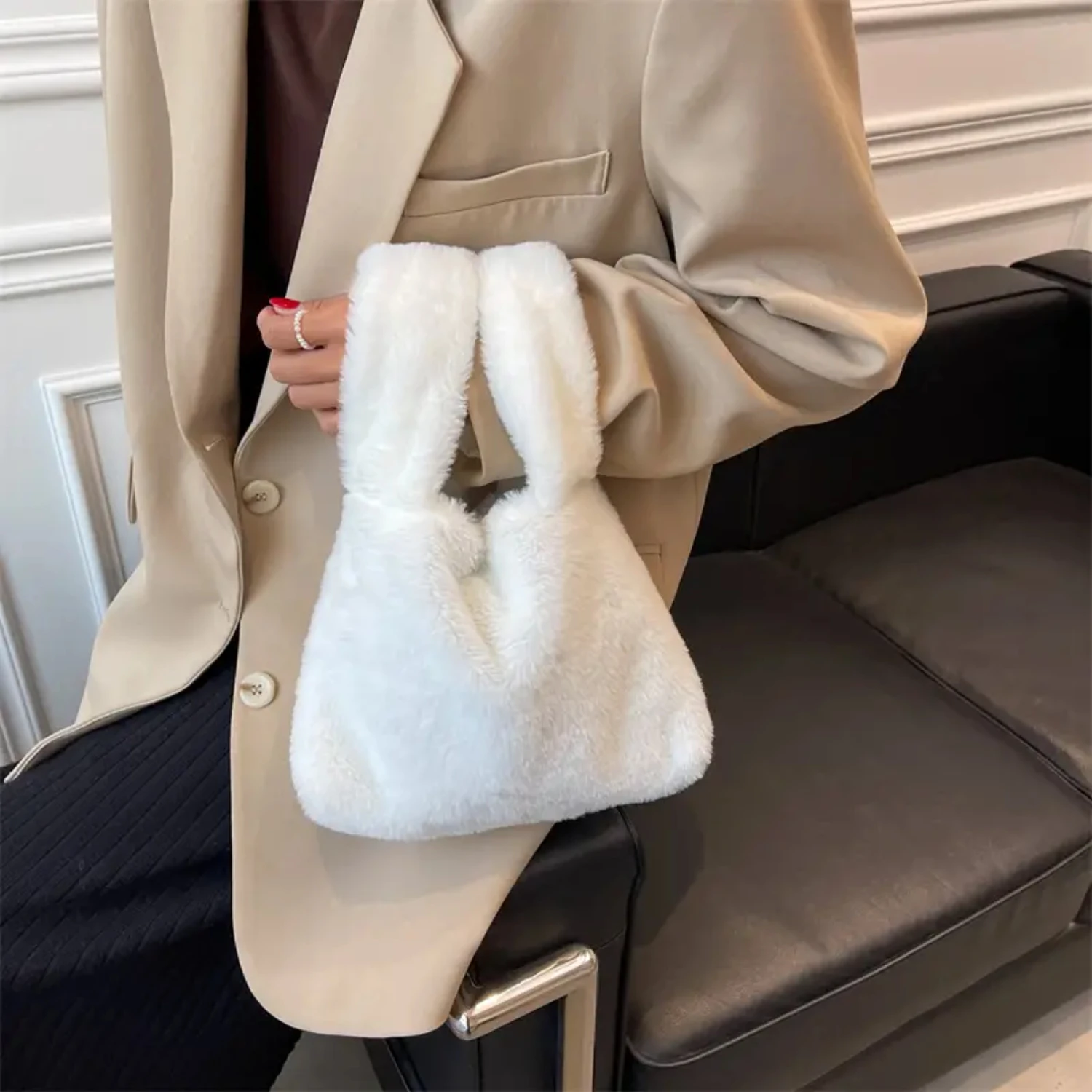 

Women's Solid Color Plush Handbag, Fashion Simple Niche Small Bag
