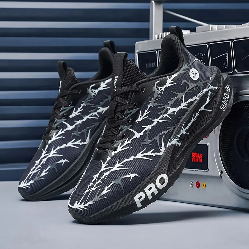Men's Running Shoes with Carbon Plate Shock Absorption, Breathable Low-Top Design Suitable for All-Season Training, Gym, Athletics, and Everyday Sports Occasions, Minimalist Style, Casual Sneakers