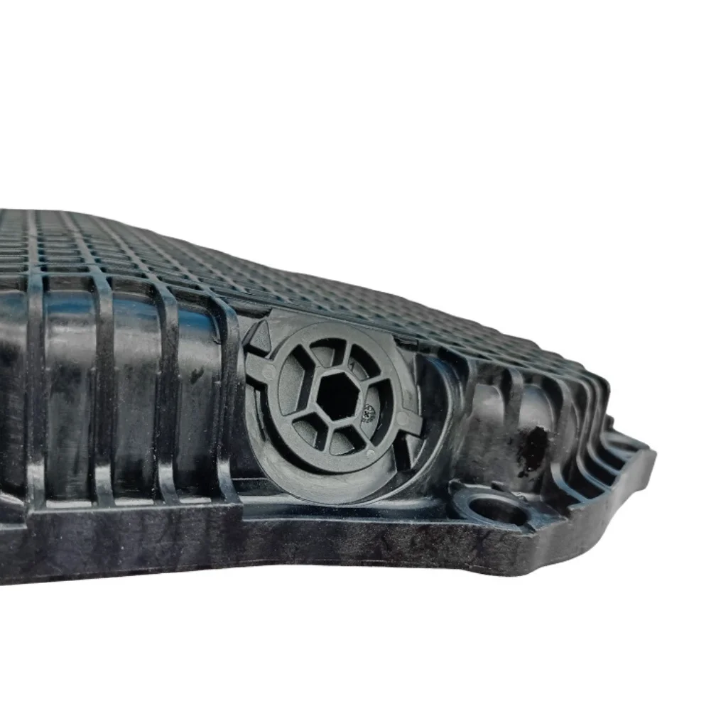 

2021-2024 Model Car Maintenance As Shown In The Picture Oil Pan For Nissan Rogue Auto Repair Parts ABS Material