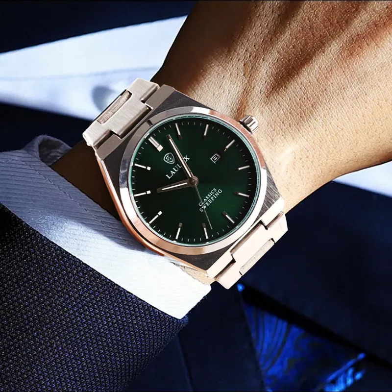 

Quartz Watch for Men with Sweeping Movement Sports Watch 40mm Diameter 11mm Thickness Calendar at 3 O'clock Butterfly Buckle