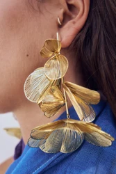Fashion Golden Hollow Flower Leaf Long Earrings for Women New Trending Bride Wedding Accessories Charm Earrings Female Jewelry