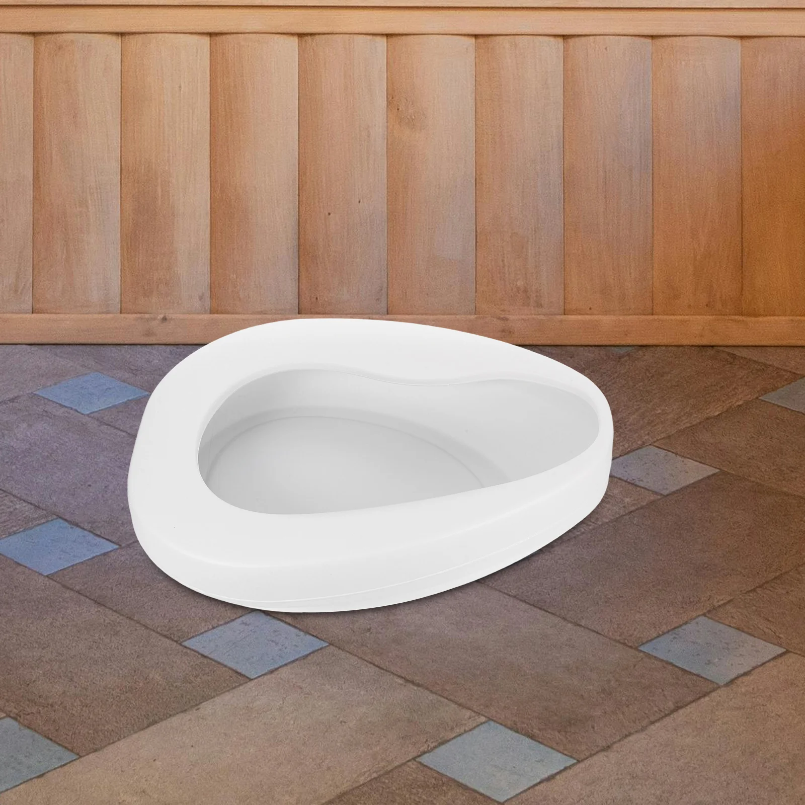 

Durable Portable Bedpan for Elderly Women Hospital Home Use Ergonomic Design Leak-Proof Travel Emergency Urinal Bedridden