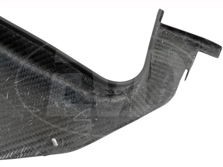 Voor Ferrari 458 Italia en Speciale 2011-2016 koolstofvezel onderschermschild