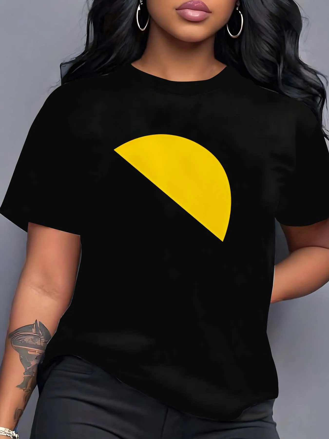 

Плюс размер Лунный - как изогнутый мотив Элегантный шикарный наряд для бесконечного стиля