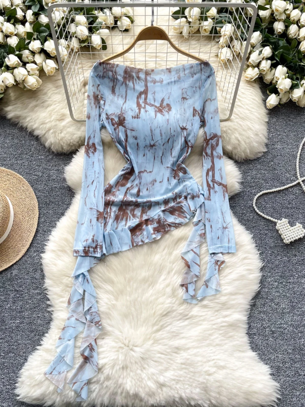 레트로 타이다이 원숄더 여성 티셔츠 여름 비대칭 벨 슬리브 디자인 독창적인 출퇴근 스타일 긴팔 탑