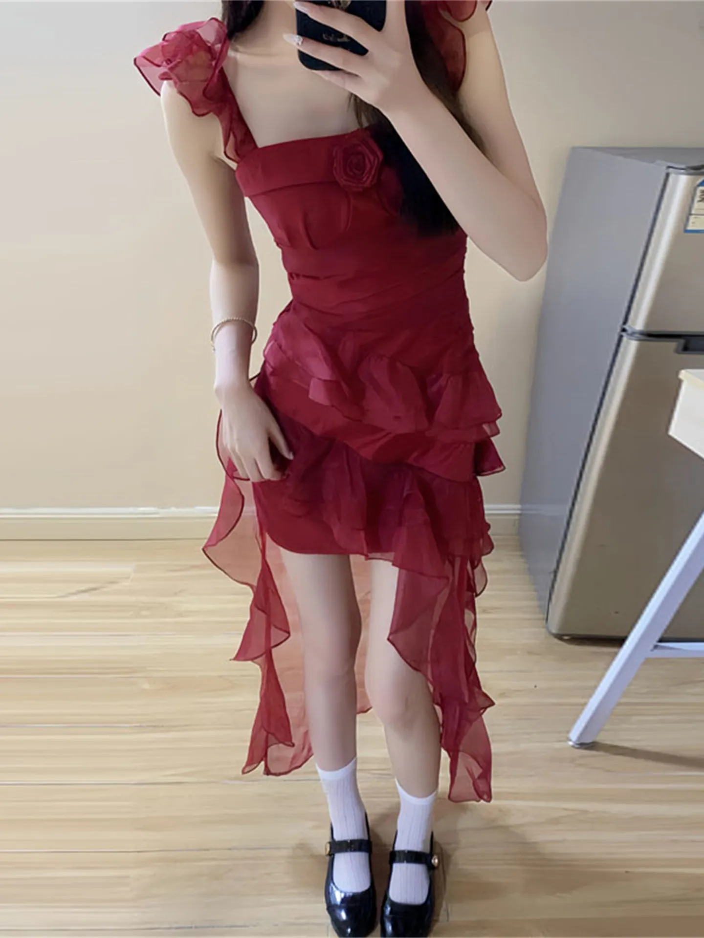 

Elegant Princess Style Long Dress Women's Summer New Fashion Beautiful Waist-Cinched Tulle Hem Dress Sweet Style Casual Scene