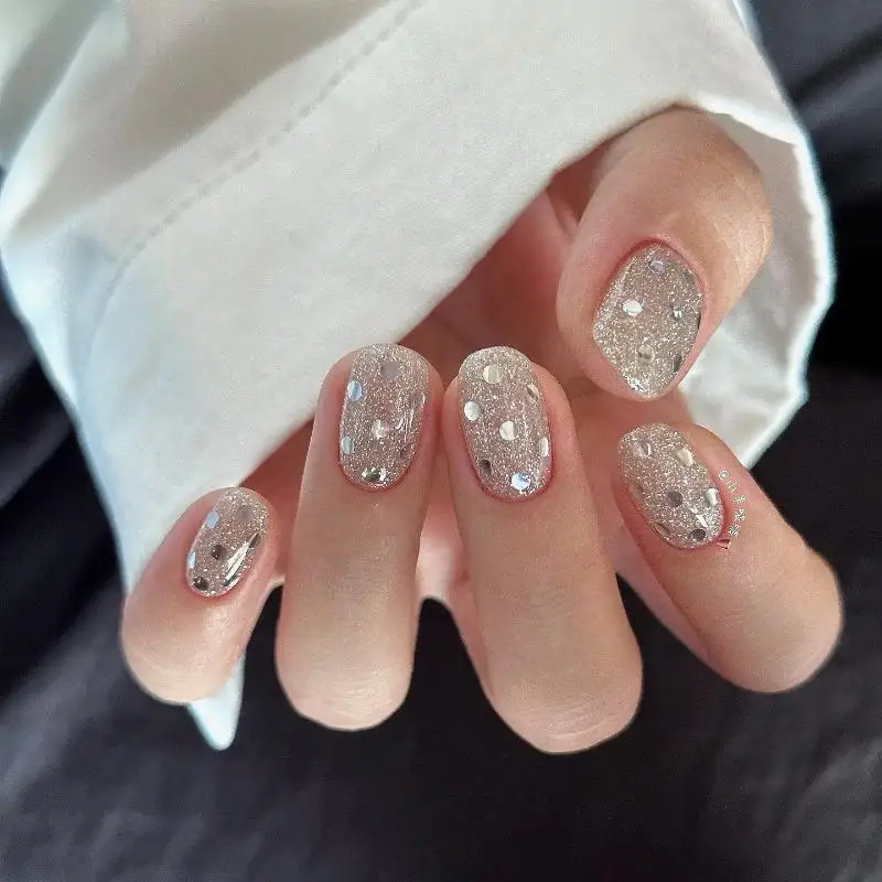 12 Fächer Mini-Pailletten mit Tupfen, Schmetterlingen, Sternen, Herzen, Glitzerpulver, Nagelkunst-Charms, Dekorationen, gemischte Aufkleber, Maniküre-Werkzeug – Detail 9