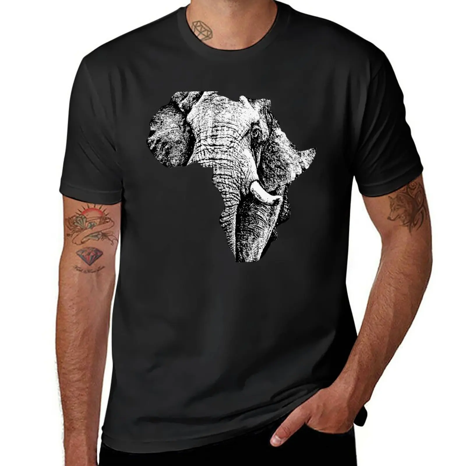

New African Bull Elephant in Shape of Africa T-Shirt korean fashion graphic t shirt Men's t-shirt
