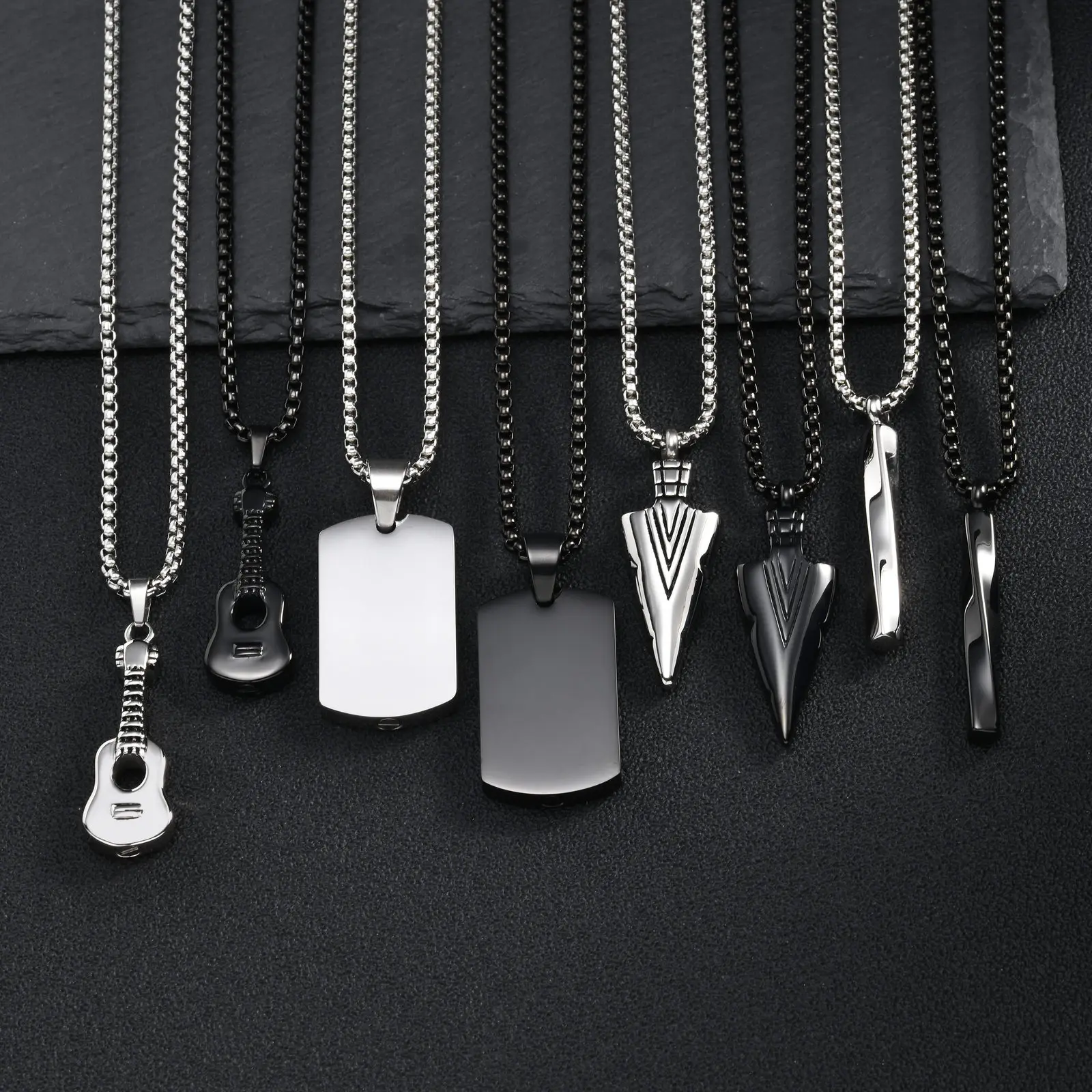 Vnox Herren Edelstahl Anhänger Halskette, Dog Tag Pfeil Gitarre Gedrehter Stab Kastenkette, Punk Herrenschmuck Geschenk für Männer Alltagskleidung – Detail 1