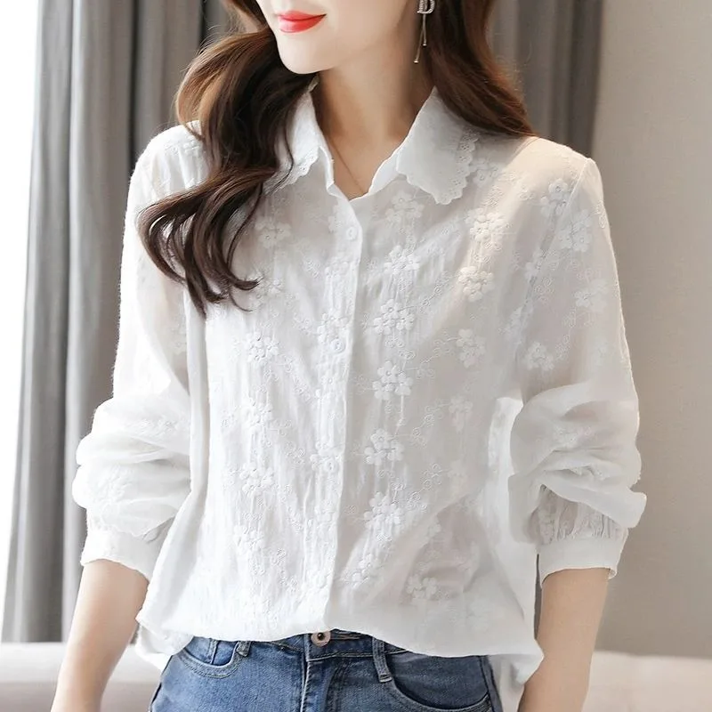 

Floral Solid Color Lapel Embroidered Shirt Long-sleeved Loose Temperament Bottoming Lace Top