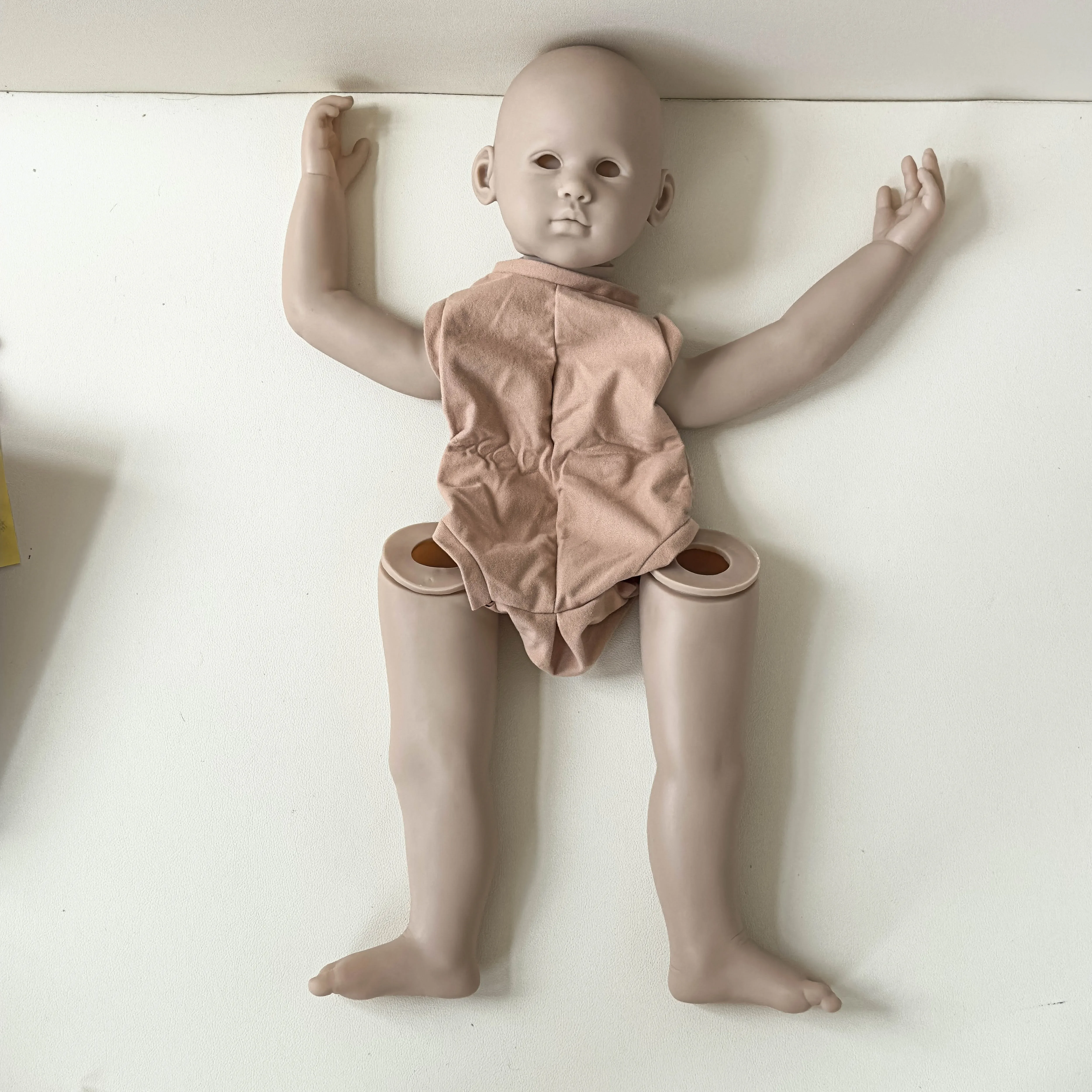 Zestaw dla lalki Reborn EGO 32 cale, Louisa, edycja limitowana, popularny zestaw, miękki korpus, wrażenie dotyku jak świeży, kolorowy zestaw winylowy.