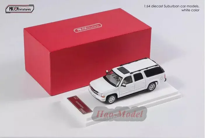 MK 1/64 For Chevrolet Suburban 2003 Car Model Alloy Diecast Simulation Toys Boys Birthday Gifts Hobby Display Ornaments White