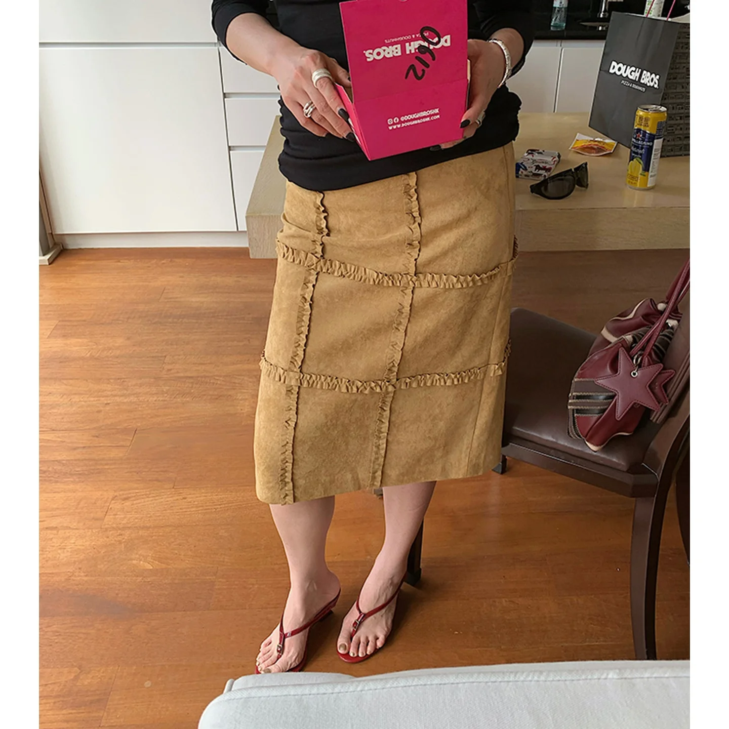 

Модная женская юбка-трапеция из замши в клетку цвета хаки, прямого кроя, средней длины, универсальная, новая весенняя модель