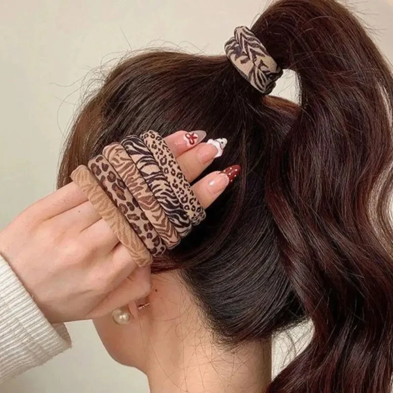 10One Pack Popular high-elasticity leopard print hair tie, durable ponytail and bun hair rope for women, thickened hair accessor