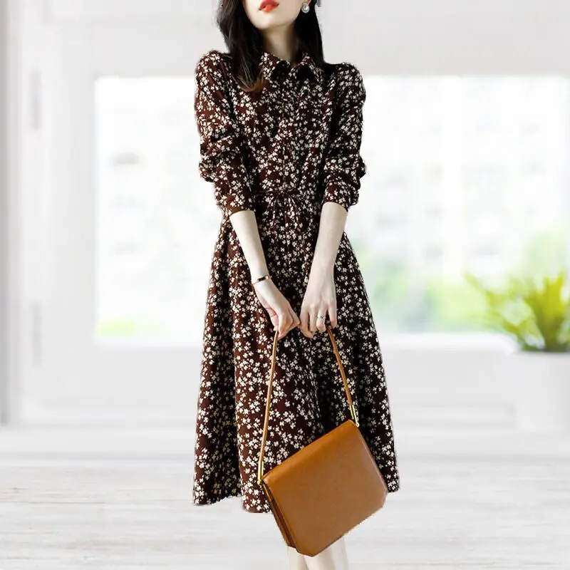 First-line Brand Foreign Trade Withdrawn from the Counter Literary and Artistic Female Commuter High-quality Floral Bottom Dress