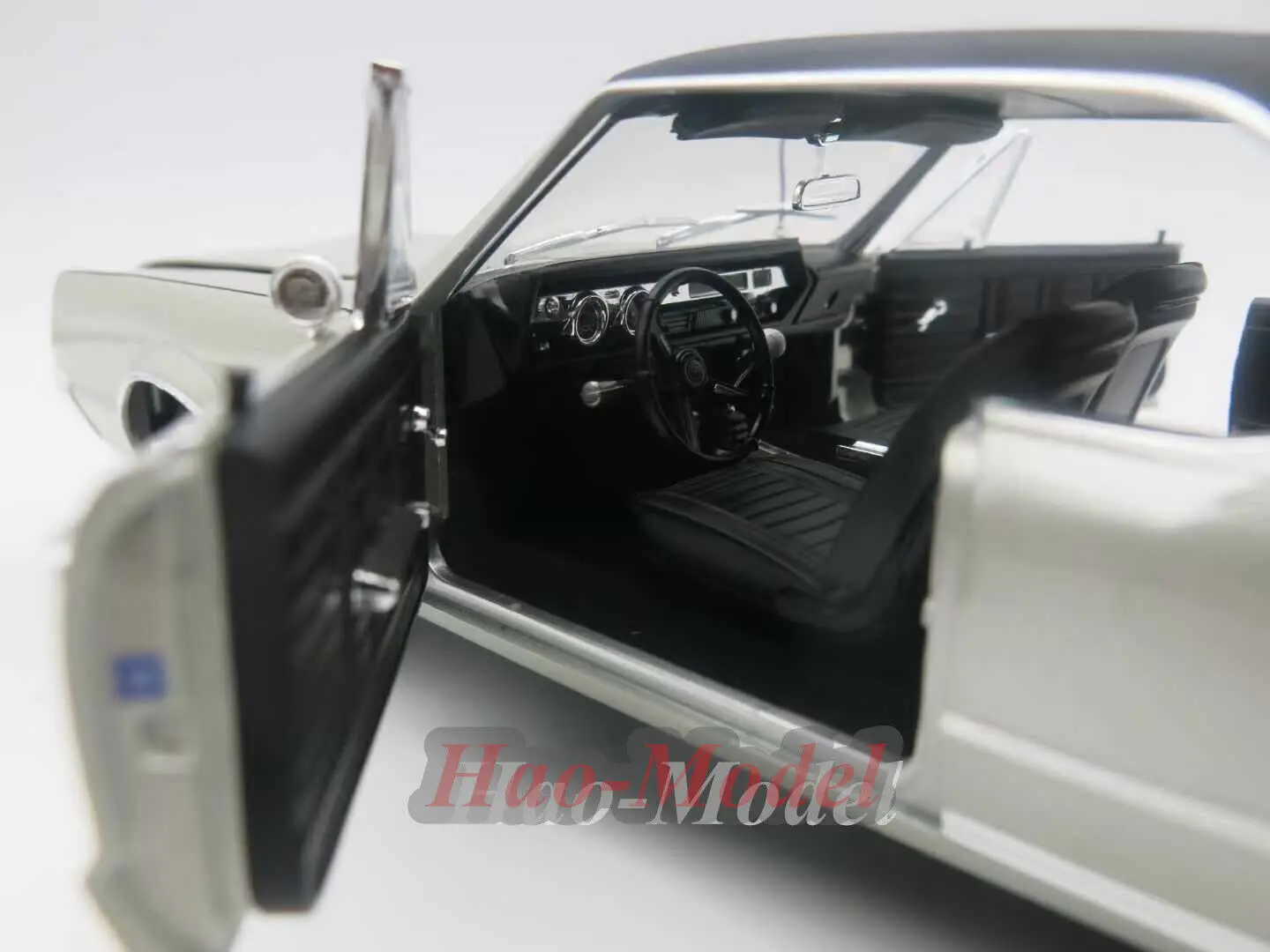 ACME 1:18 For Oldsmobile 442 1967 Alloy Diecast Metal Car Model Toys Boys Birthday Gifts Hobby Display Collection Simulation