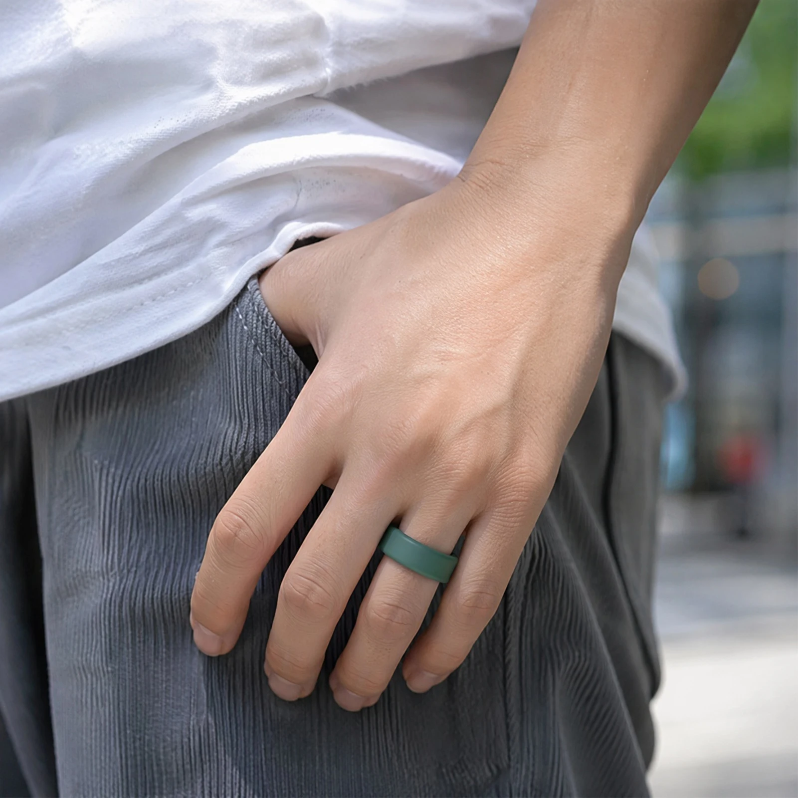 Silicone Ring Protector for Oura Ring 5 Anti-Scratch Elastic Silicone Protector Soft Silicone Case for Men Women Working Out Gym