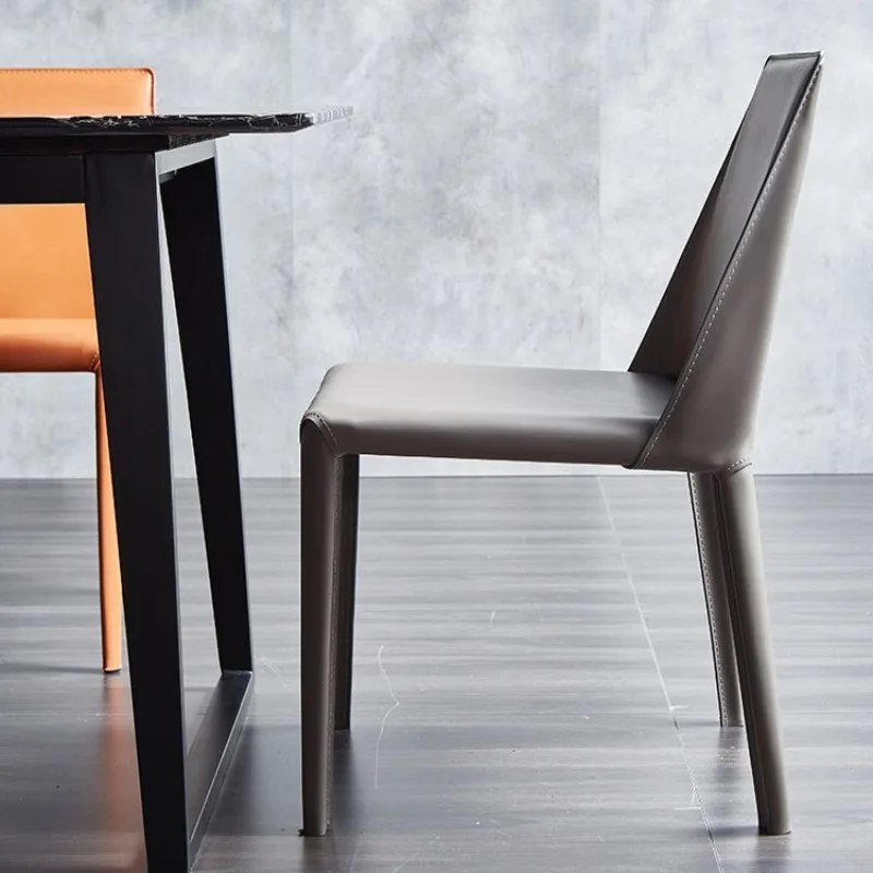 Foshan factory generation simple dining table and chair saddle chair household small apartment minimalist chair dining chair lig