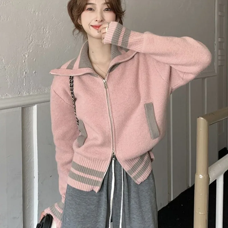 

Contrasting Color Lapel Zippered Sweater Jacket Women Autumn Winter Design Jumpers Loose Short High Necked Knitted Cardigan Top