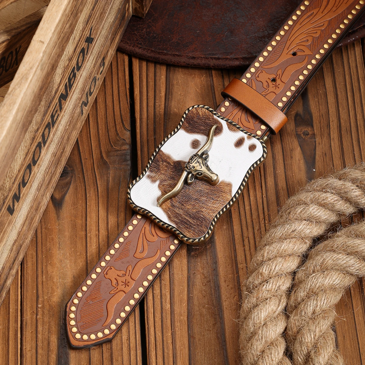Ein PU-Gürtel für Damen und Herren, der den Stil von Western-Denim und Retro vereint, ist perfekt für alltägliche Freizeitausflüge. – Detail 4