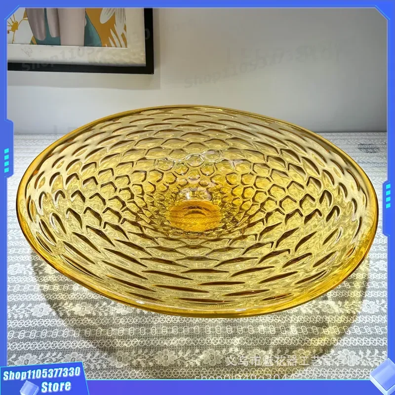 Handmade Glazed Fruit Plate with European Fish Scale Pattern for Hotel Lobby and Shopping Mall Display High End Desktop