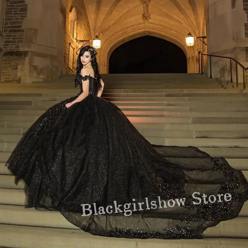 Black Glittering Luxury Crystal Quinceanera Dresses Off Shoulder Applique Beads Birthday Party Ball Gown Vestidos de 15 anos