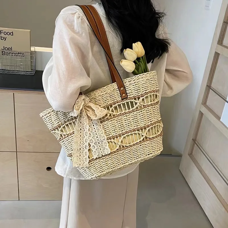 New Niche Designer Luxury Retro Tote Bag Exquisite And Versatile Beach Vacation Bag High-end Casual And Simple Armpit Bag Trendy