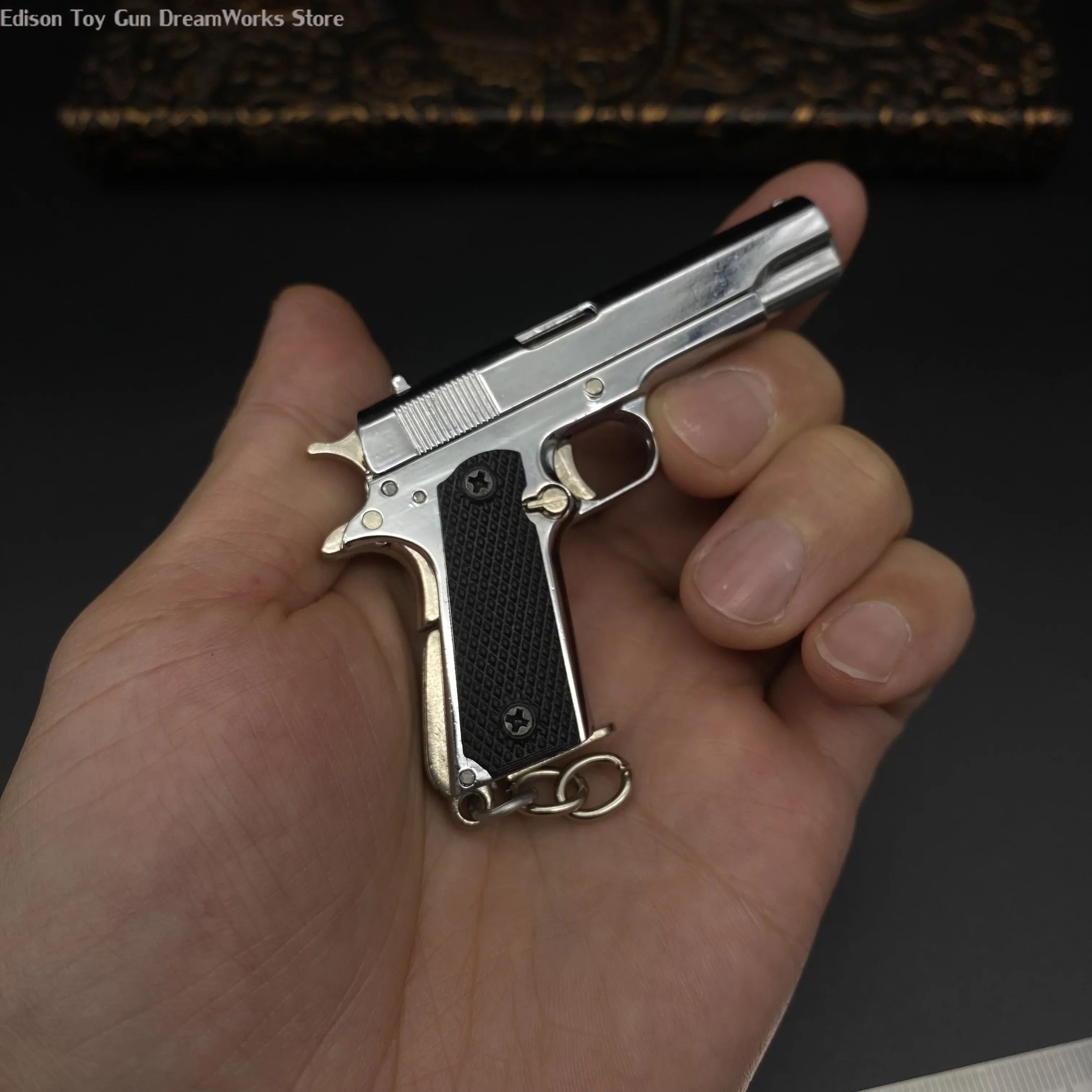 Mini réplica da pistola da liga, Colt governo pequeno 1911, modelo minúsculo, coleção do presente do gamer, brinquedo novo, M1911, 2.8, 2024