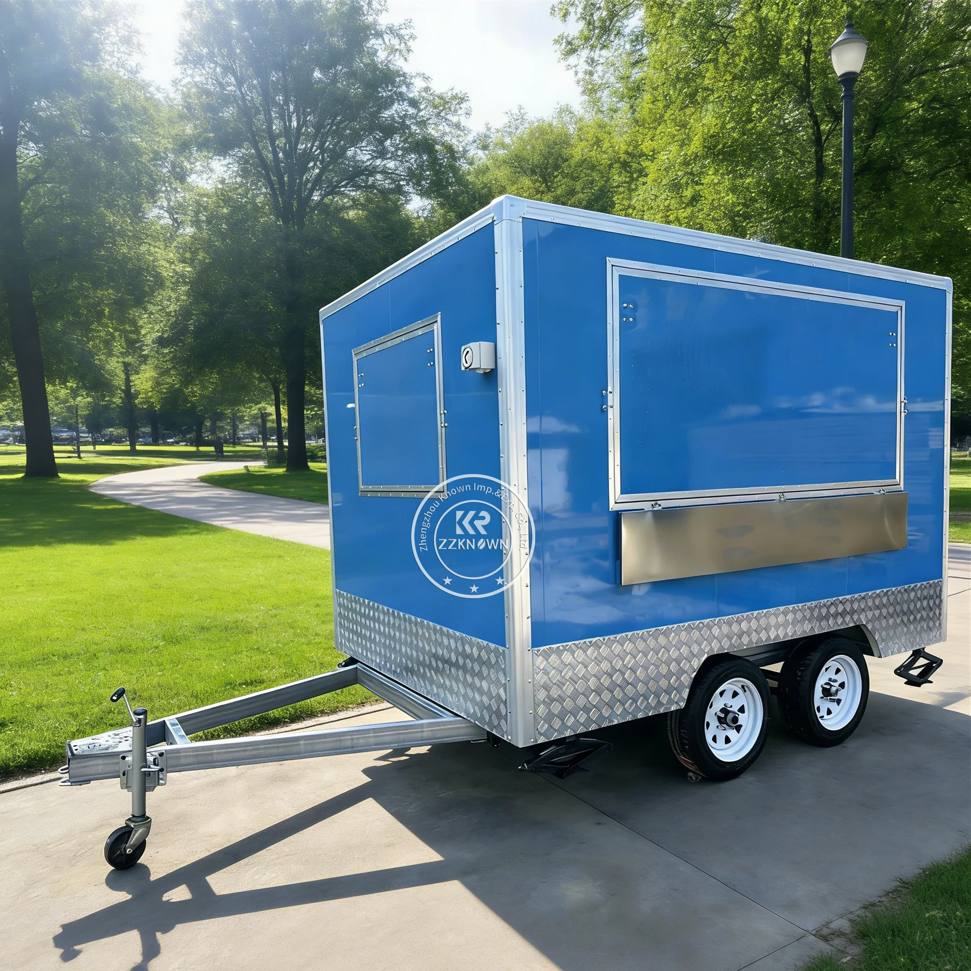 

Мобильный фургон-прицеп для уличной торговли: мороженое, напитки, еда, кофе, с полной кухней