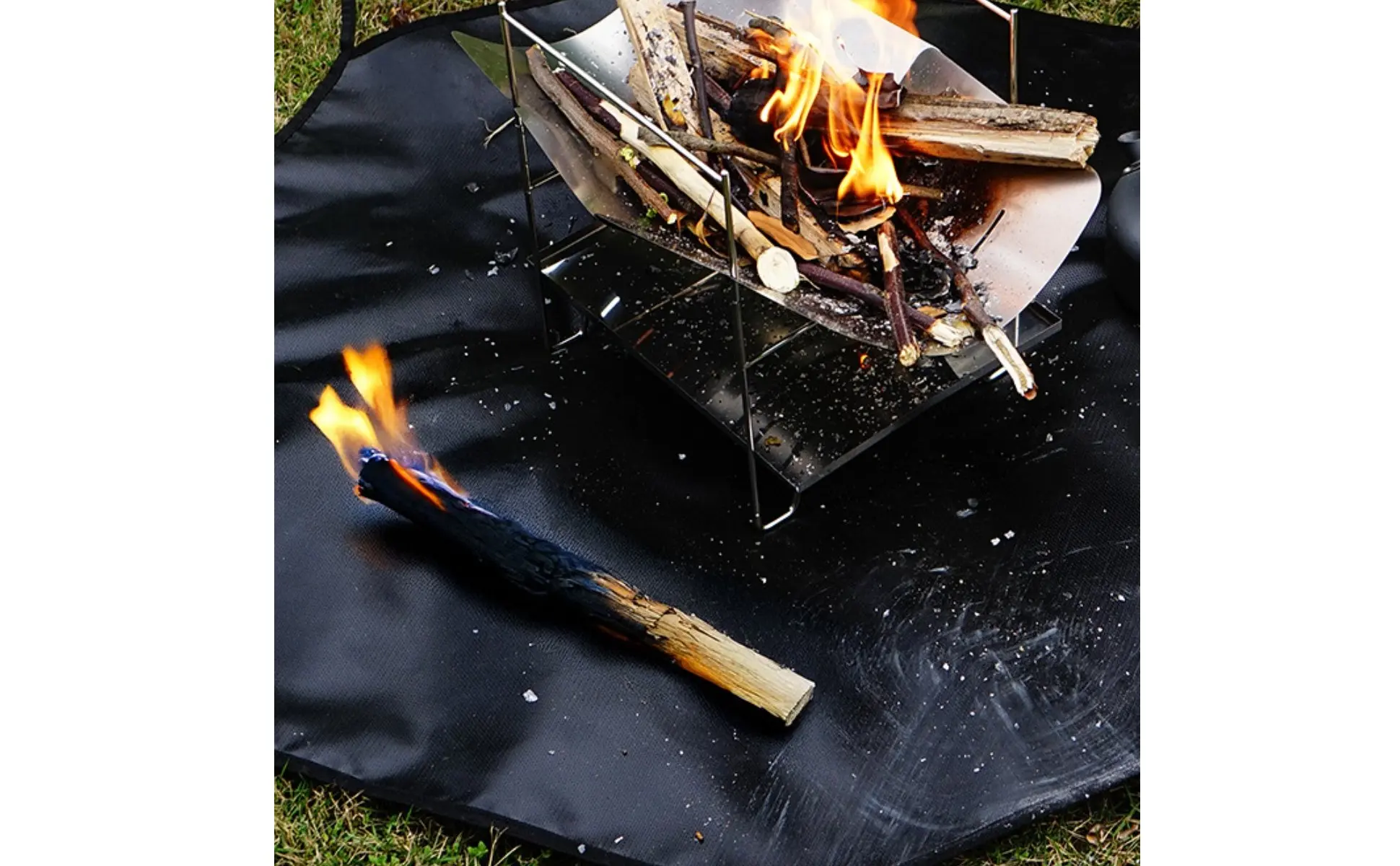 Fire Retardant Blanket Portable Handle Fireproof Cloth Fireproof Mat Reusable Outdoor Gear Tear-Resistant for Travel