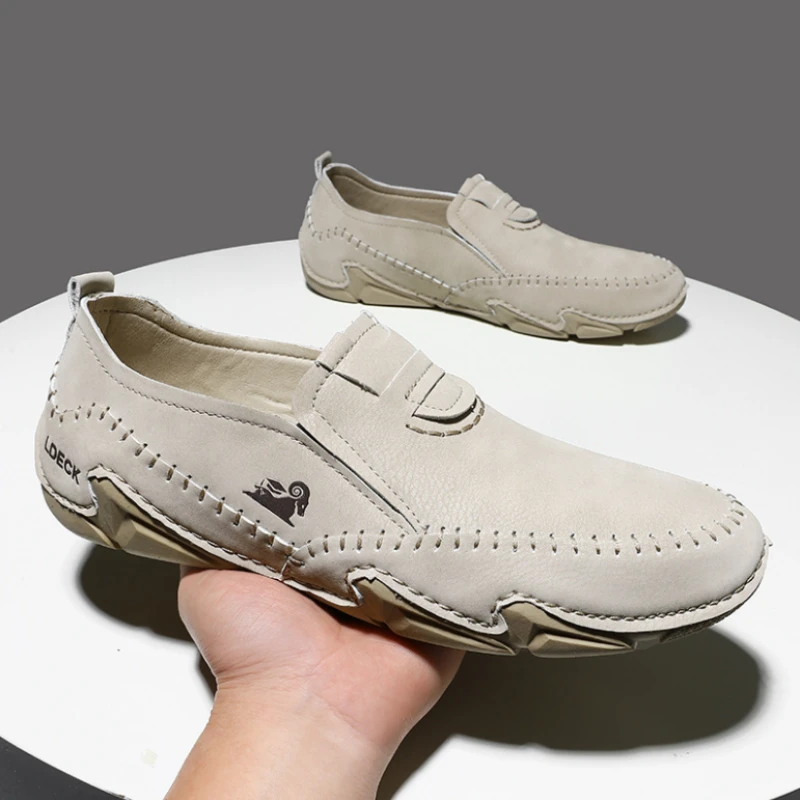 Sneakers Men Casual Shoes Man High Top Sneakers Winter Warm Designer Fashion Loafers Lace Up Shoes Men Boots 2024