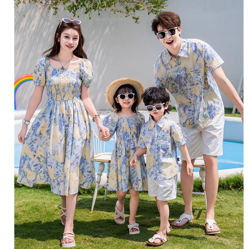 

Couple Family Matching Outfit Korean Parent-child Sister Brother Clothes Dad Son Beach Shirts Mom Daughter Smock Dress Vacation
