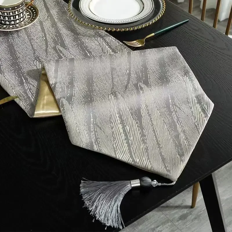 Light Luxury Jacquard Table Runner Home Hotel Bed Flag Dining Tables Coffee Table Furniture Decor Cover Cloth Long Tablecloth