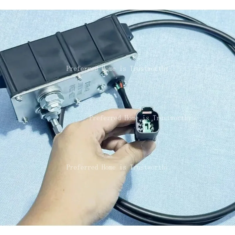 Suitable for 21EN‑32260 Throttle Motor, Replacement Governor Motor for Excavator R110‑7 R150‑7 R215‑7, 1PC