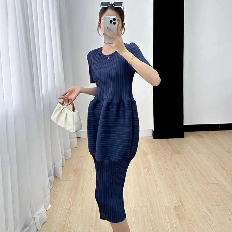 

Miyake Pleated Short Sleeve Dress Women's Summer 2023 New Advanced Design Elegant Mid length Pleated Flower Bud Dresses