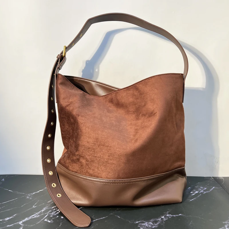 

Сумки-ведра из искусственного меха для женщин. Роскошная дизайнерская сумка и кошелек. Новинка 2023 года. Дизайн из искусственной кожи. Большая вместимость подмышками на плечо.